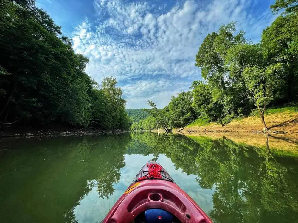 Paddle Trail Campground along the Green River in Greensburg KY with riverside camping and kayak access